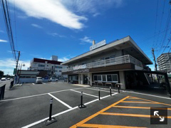 よしおクリック外観